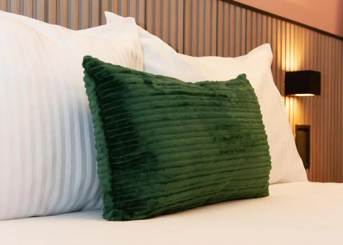 Niu Reforma Hotel 4*